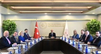 AK Parti İzmir heyetinden Ulaştırma Bakanlığı'na ziyaret