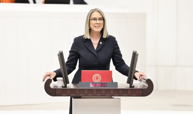 AK Partili Çankırı'dan Başkan Tugay'a sert çıkış: İzmir için kaybedilen 5 yıl...