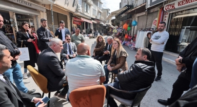 Başkan Mutlu’dan Kemeraltı mesaisi: Esnaftan ruhsat indirimine teşekkür