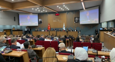 Başkan Tugay'dan 'Uzundere' çıkışı: Yanlış bir algı oluşturulmaya çalışılıyor!