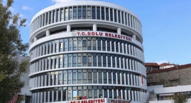 Bolu Belediyesi'nde jandarma arama yaptı!