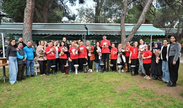 Bornova’da engel tanımayan ritimler kalplere dokundu