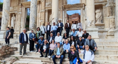 Bornova Muhtarlar Akademisi’nden anlamlı final