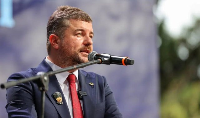 Buca Meclisi’nde Görkem Duman’dan Cemil Tugay’a tam destek