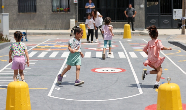 Buca’nın oyun sokakları Türkiye’ye örnek oldu