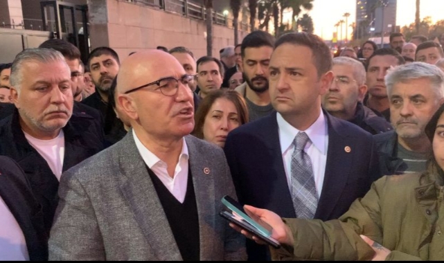 CHP'li vekillerden adliye önünde açıklama: Bu kumpaslar, yepyeni bir iktidarın doğum sancısıdır!