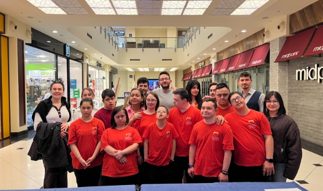 Down sendromlu çocukların renkleri, Dokuz Eylül Rotaract’la hayat buldu