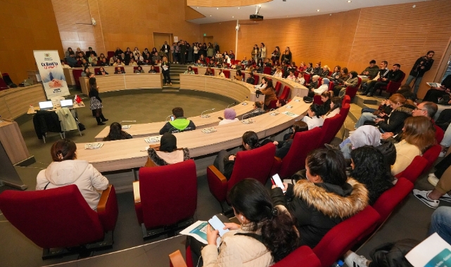 Gaziemir Belediyesi’nden istihdama tam destek: CV Bank 2 yılda 2 bin 171 kişiye iş kapısı açtı