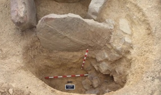 İzmir'de 5 bin yıllık mezar ortaya çıktı!