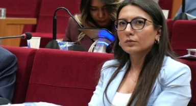 İzmir’de meclis tartışması sürüyor: CHP’li Özkan’dan AK Partili Yıldız’a sert yanıt