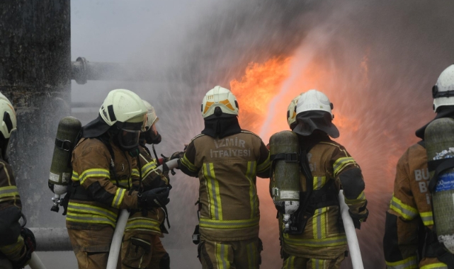 İzmir İtfaiyesi’nde 