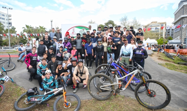 Karşıyaka’da heyecan dolu pump track yarışı!