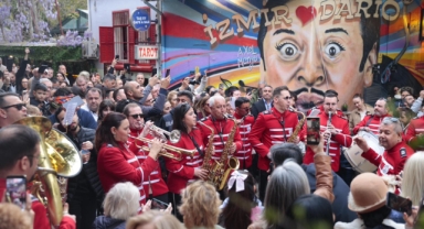 Konak’tan Dario Moreno için unutulmaz şenlik: İzmirliler akın etti