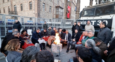 Tugay’dan Meslek Fabrikası önünde kararlılık mesajı: Tek başıma da olsam devam edeceğim