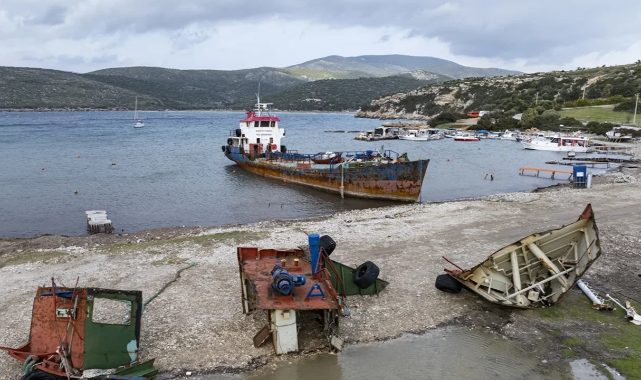 Bakanlıktan Cennet Koyu’ndaki gemiye “Kaldırılsın” talimatı