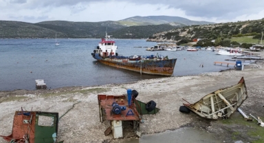 Bakanlıktan Cennet Koyu’ndaki gemiye “Kaldırılsın” talimatı