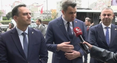 CHP'nin İzmir'de ilk durağı 'Bornova' oldu: CHP İzmir'den erken seçim çağrısı!
