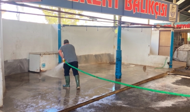 Çiğli’de temizlik bayramda da tam gaz