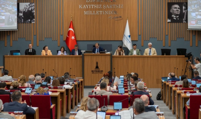 İzBB Meclisi'nde tartışma yaratan karar: AKP'den 'katılımcı kent' vurgusu!