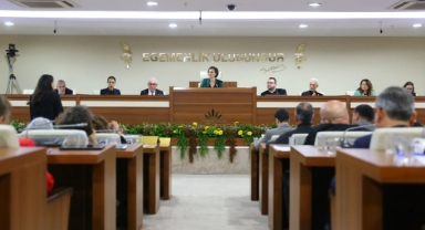 Karabağlar Meclisi'nde CHP'li iki isimden istifa!
