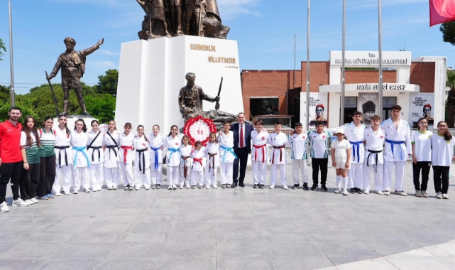 Manisa’da 19 Mayıs Coşkusu Cumhuriyet Meydanı’na Taştı