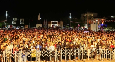 Manisa’da Hıdırellez Coşkusu Hüsnü Şenlendirici Konseriyle Zirveye Ulaştı
