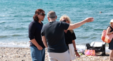 Başkan Fıçı, Gencelli ve Yenifoça'da sahil düzenleme çalışmaları için sahadaydı