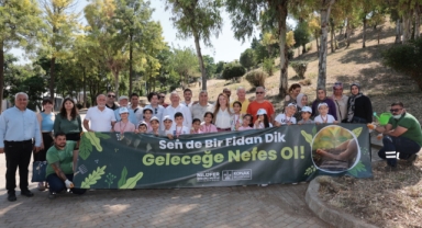 Başkan Mutlu, Konaklı miniklerle fidan dikti