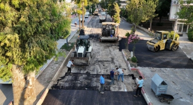 Başkan Tugay asfalt çalışmalarını yerinde inceledi