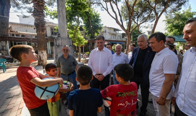 Başkan Tugay, kiraz kenti Kemalpaşa'da: Bir ve bütünüz, gençler bu ülkenin emaneti