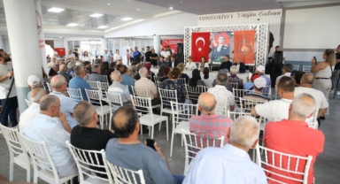 Başkan Ünsal Karşıyaka’yı halkla birlikte yönetiyor