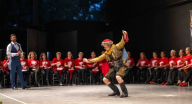 Bornova’da ritim ve halk dansları rüzgarı