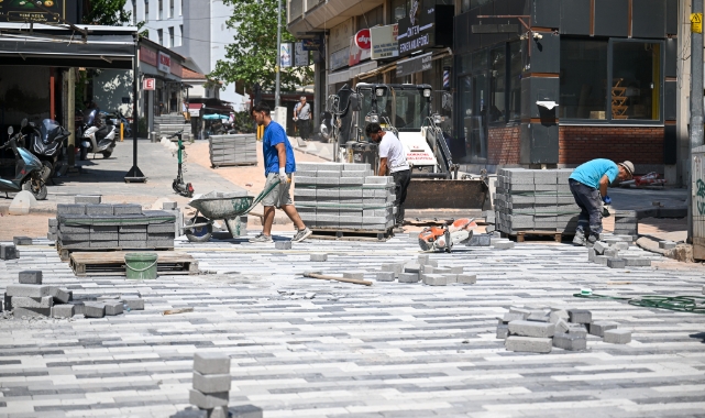Bornova’nın kalbi yeniden doğuyor: Tarihi Çarşı’da estetik dönüşüm başladı