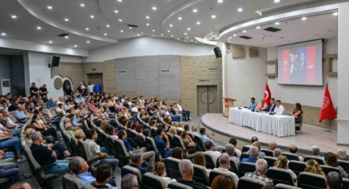 CHP Bornova’dan iktidara sert mesaj: Bu teslimiyet değil, direniş dönemidir!