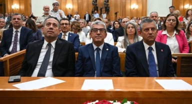 CHP'li Başarır ve Günaydın'ın grup başkan vekillikleri düştü!