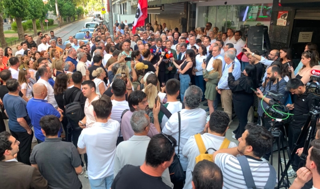 CHP'li Güç'ten 'İl Binası'ndaki arbedeye tepki: Seçilmiş başkan neredeyse...