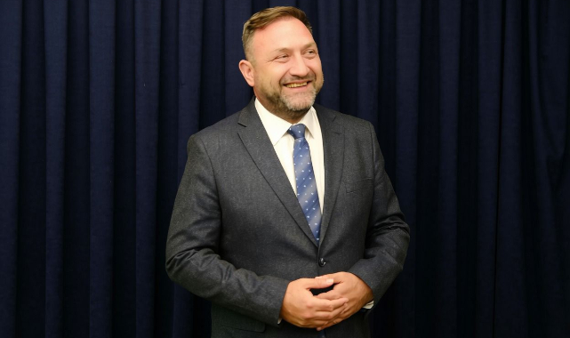 CHP'nin yeni İzmir İl Başkanı Utku Gümrükçü oldu!