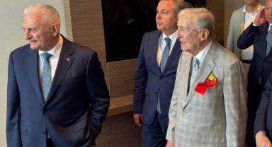 'Fıkra soruşturması' sonrası Rahmi Koç'tan özür!