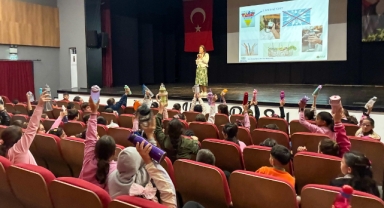 Gaziemir Belediyesi’nden 5 bin 486 öğrenciye geri dönüşüm eğitimi