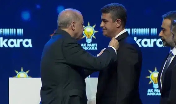 Haymana Belediye Başkanı Koç'a rozeti Erdoğan taktı
