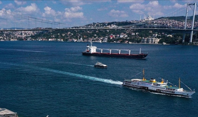 İstanbul Boğazı gemi geçişine kapatıldı