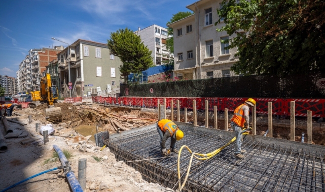 İzmir’de 3 milyar liralık alt yapı dönüşümü sürüyor
