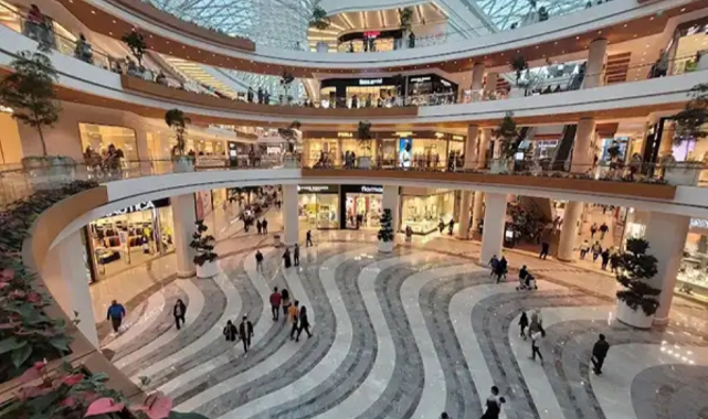 İzmir'de üç büyük AVM satış sürecinde!