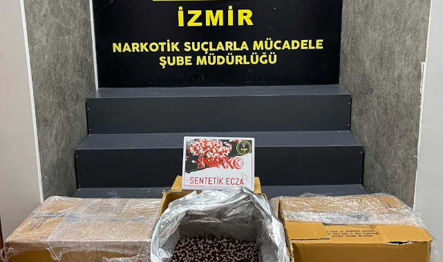 İzmir'de uyuşturucu operasyonu: 300 bin sentetik ecza ele geçirildi