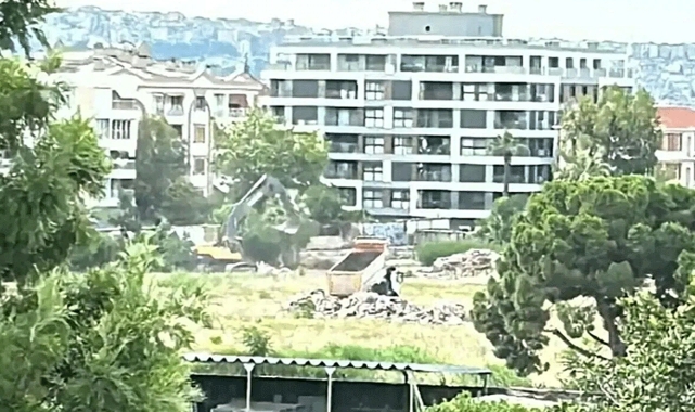 Karşıyaka Stadı'nda hafriyat çalışmaları başladı