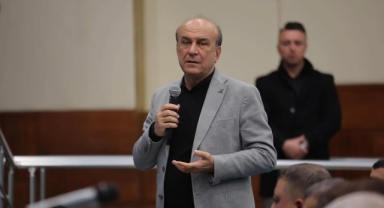 Konak Belediye Meclis Üyesinin evine silahlı saldırı!
