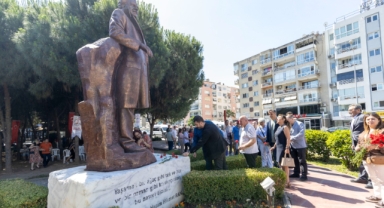 Nazım Hikmet Karşıyaka’da şiirleriyle anıldı