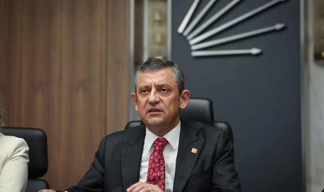 Özgür Özel, İzmir'e gelecek: Alternatif il binası açılacak!