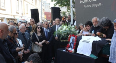 Özkan Yücel, İzmir'de son yolculuğuna uğurlandı