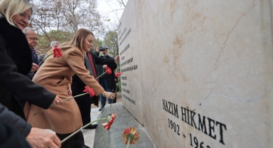 Türk şiirinin iki ustası Konak'ta anılacak